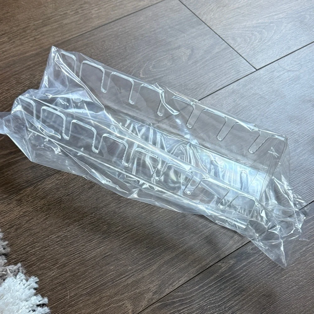 🧢 New Clear Acrylic Hat Organizer (Only One)